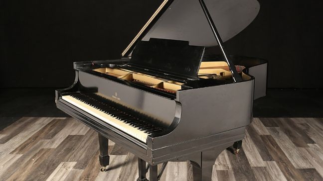 <span>1926</span> Steinway M