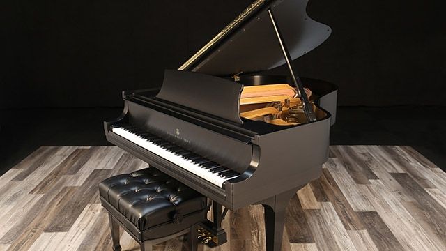 <span>1947</span> Steinway M